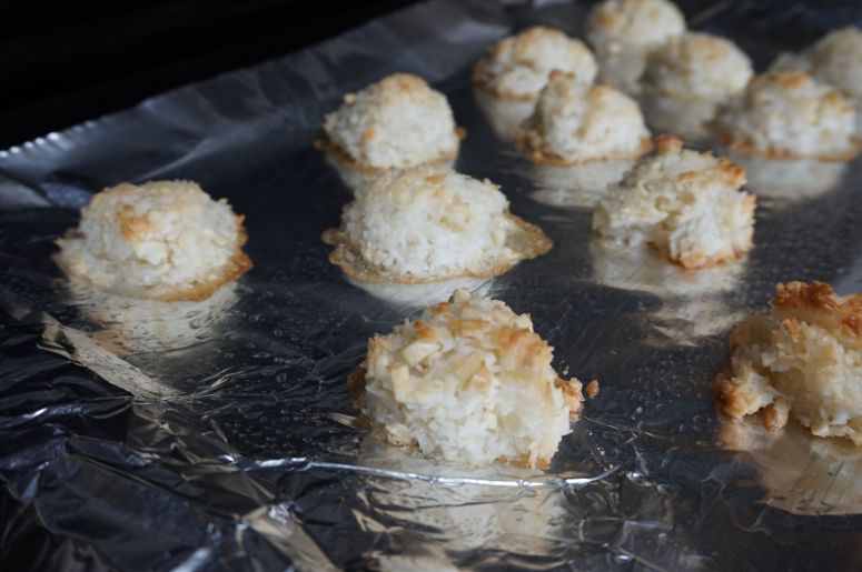 Melty macaroons, not on melty wax paper.