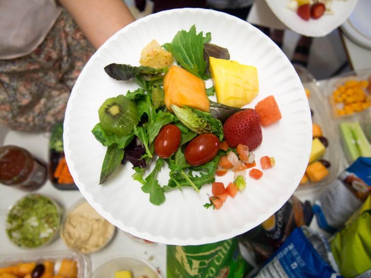 First General Meeting and Potluck of Fall 2015 | Photo by Luna Zhang